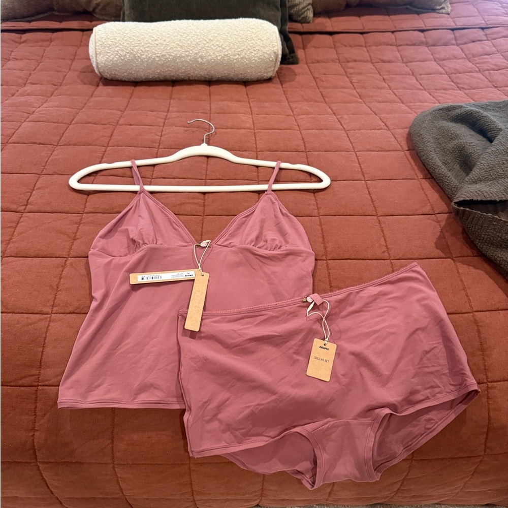 Women's Pink Intimates Set